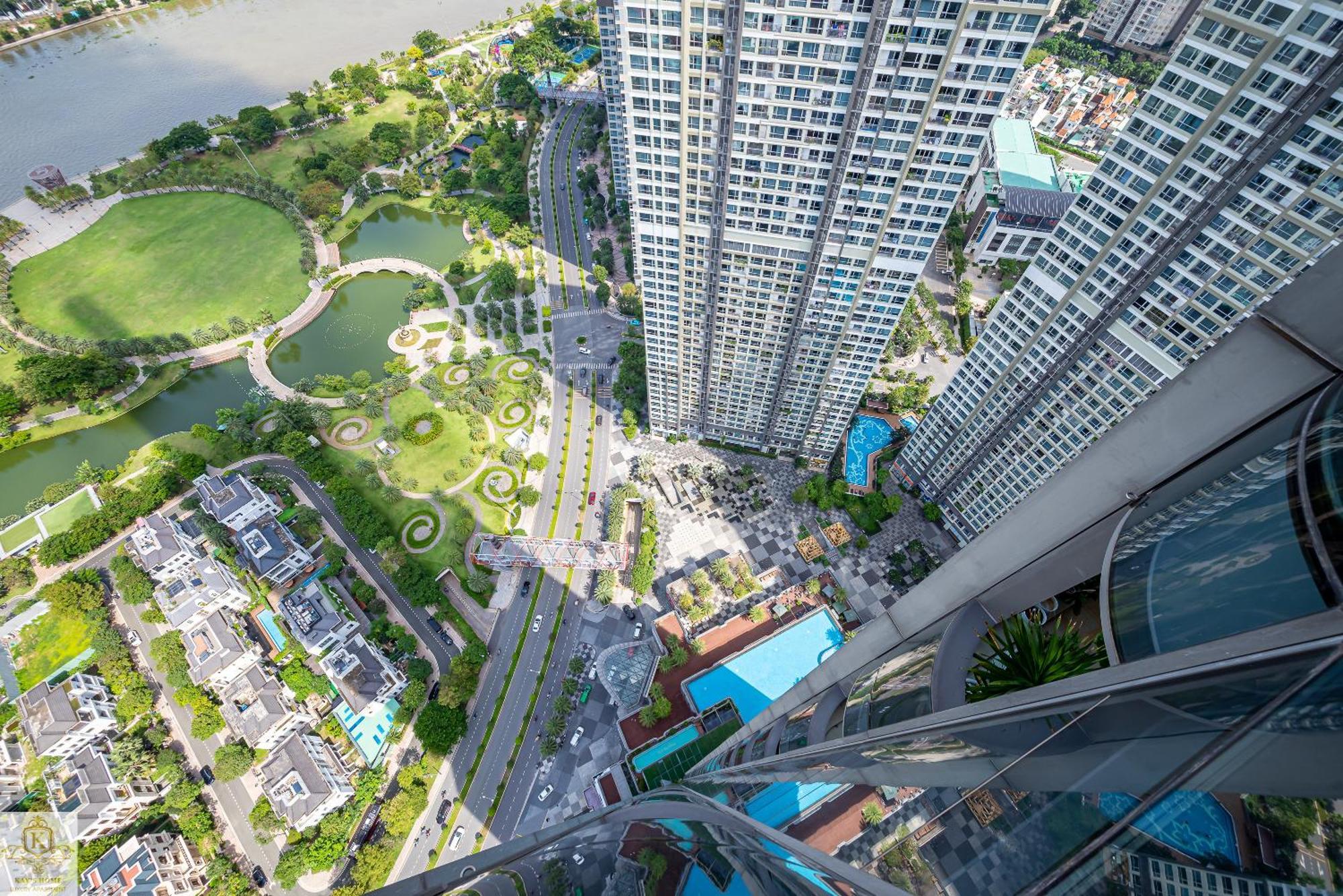 Summit View Landmark 81 4* Ho Chi Minh City
